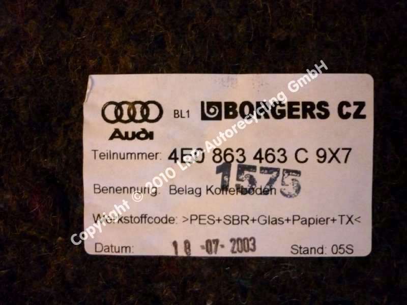 Audi A8 4E original Bodenbelag Kofferraum BJ2003